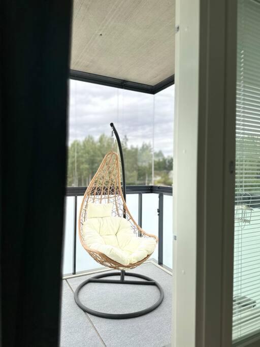 Ferienwohnung Huoneisto Juna Aseman Vieressae Vantaa Exterior foto