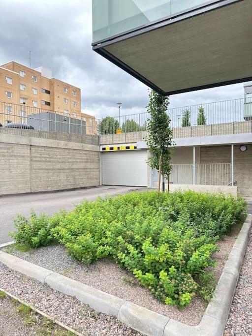 Ferienwohnung Huoneisto Juna Aseman Vieressae Vantaa Exterior foto